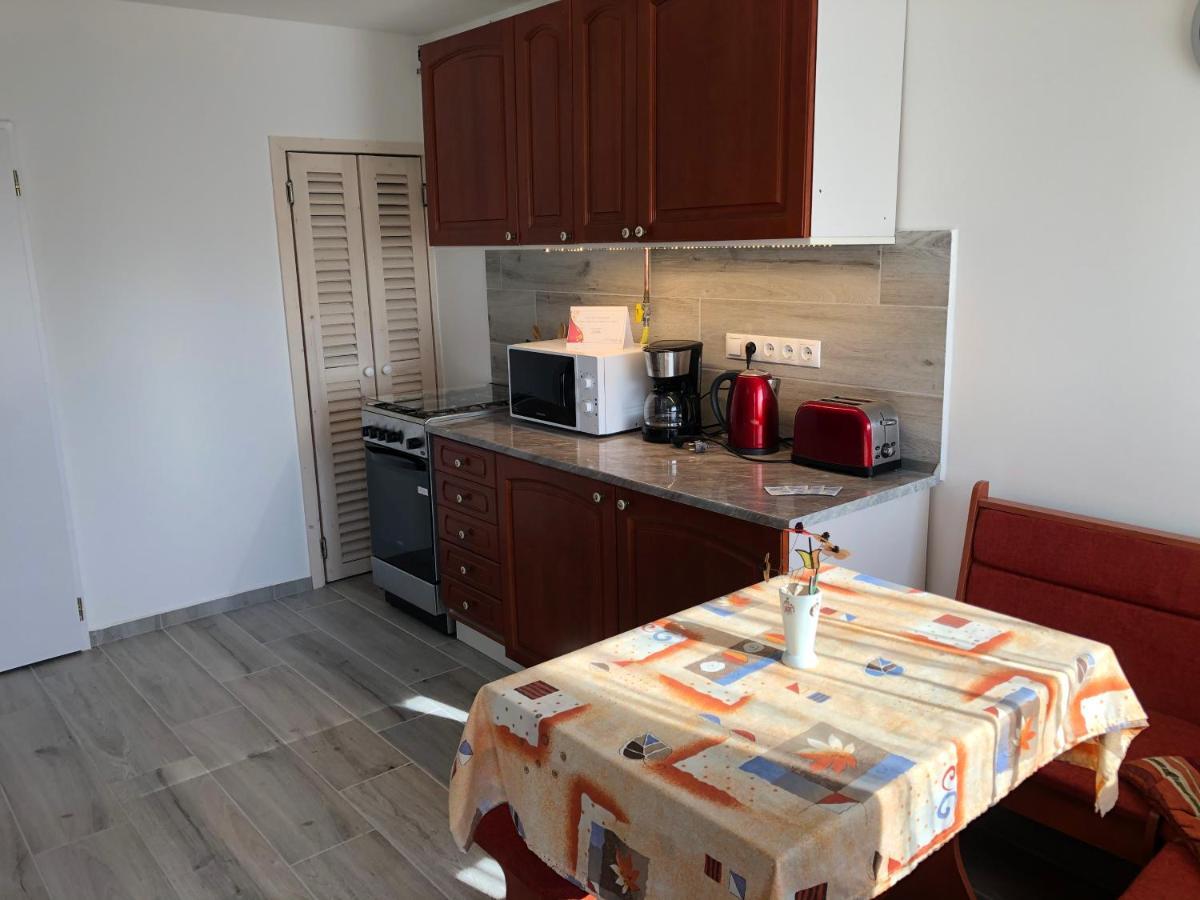 Leander Apartman Balatonakali Exterior foto